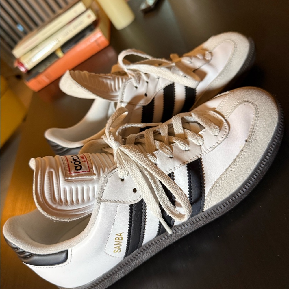 Adidas Samba White and Black Trainers Pre-Owned Excellent condition 8 (w) 6.5 (M